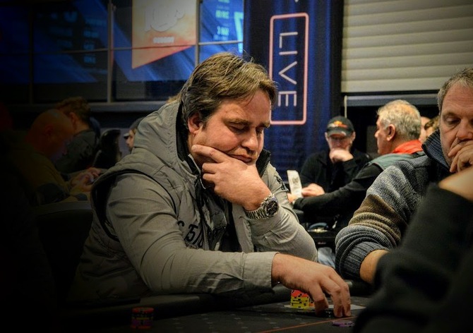 IPS €552K GTD: Přes 2.700 entries! Garance padla! V sobotu zářil Roman Chochola
