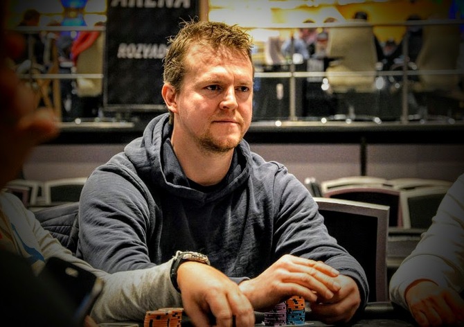 Skvělý začátek! Lukáš Klíma chipleaduje WSOPC Fall Opener po dni 1A
