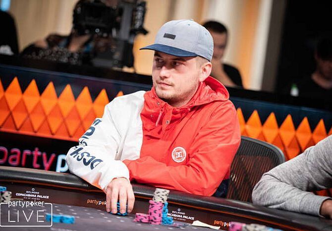 The High Roller Big Game: Sklenička s Olivou mimo ITM
