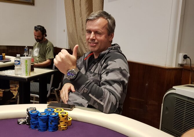 Savarin: Finálovou devítku IPC Poker Tour Main Eventu vede do cílové rovinky Míra Prášil