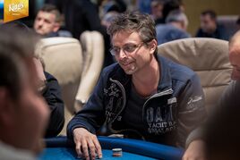 King&#039;s SPT: V prvním flightu Main Eventu Slovenian Poker Tour zazářil Marián Vácha