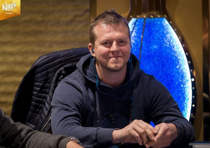 WSOPC Fall Opener: Lukáš Klíma chipleaderem po zahajovacích flightech