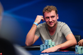 Ryan Riess a Manig Loeser si zahrají na finálovém stole EPT Monte Carlo