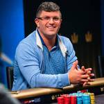 Leon Tsoukernik přišel o chiplead ve $13K Triton Short Decku