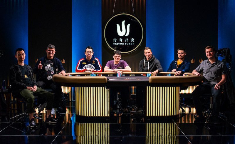 Final-Table-Players_EV03-Short-Deck-Ante-Only_Day-2_Giron_8JG7909