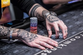 IPS Main Event v King’s: Z prvního flightu postoupili Karel Novotný a Jirka123