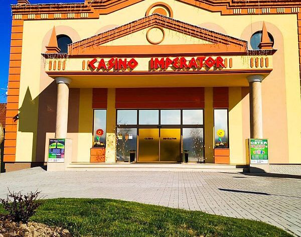 Casino Imperator: Hlavní víkendovou atrakcí Friday 8K, Lipi urval NLH 6-Max 