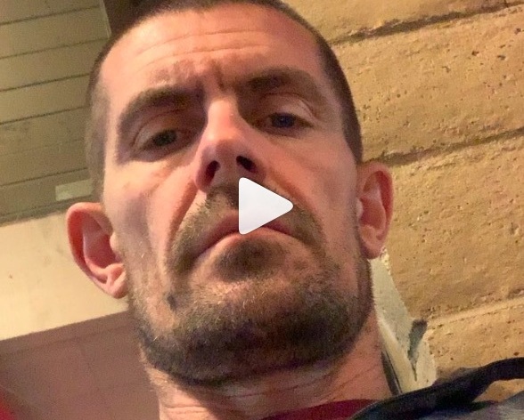 Instagram Guse Hansena: Šílená sázka na finále basketbalové NBA