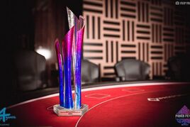 Main Event Poker Fever Series 5M pokračoval dnem 1B