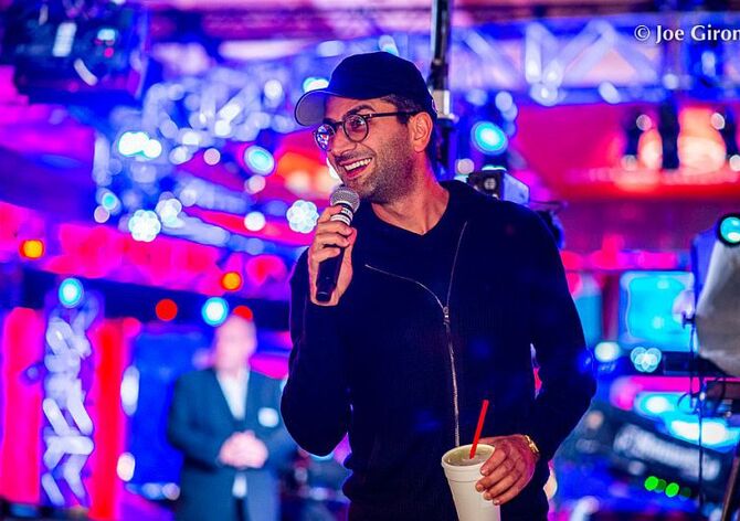 Sam Greenwood, "kouzelník" Esfandiari nebo Alex Foxen si zahrají šestý den Main Eventu WSOP