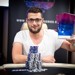 Poker Fever Series: První trofej skončila v rukách dealerské legendy Milana Hanuše
