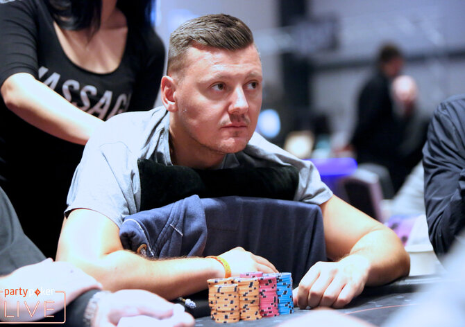 Card: Finálový den Main Eventu $ZTO$ chipleadují Ilavský s Krchnárem
