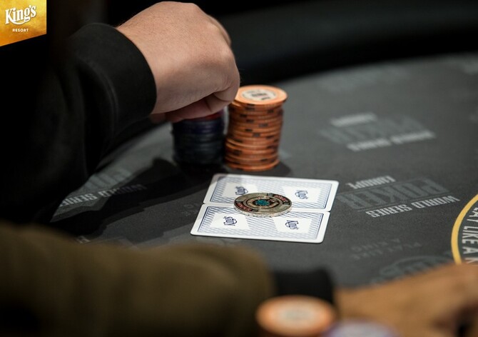 WSOPC Mini Main Event: Luke v déčku postoupil na chiplead