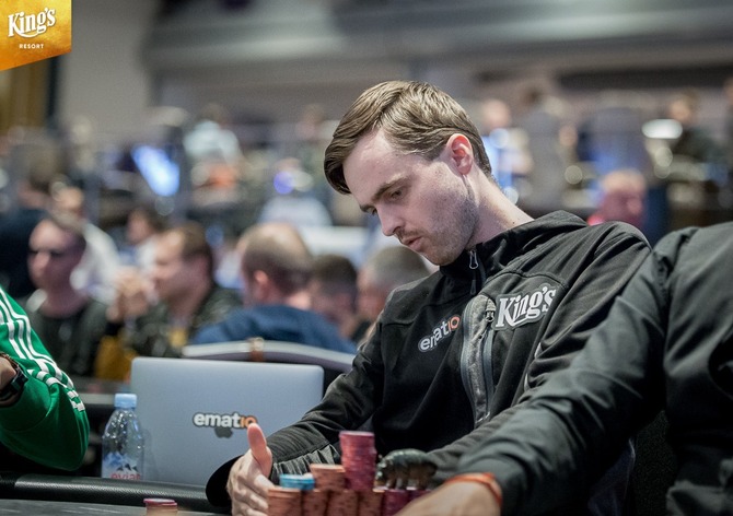 Main Event WSOPE €5M: Československou družinu do dne 3 povede Martin Kabrhel