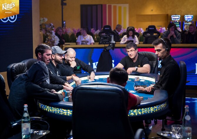 King’s: Finále Big Stacku si zahraje 6 Čechů, Leon drtí soupeře v €100K SHR