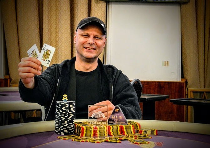 V oktoBEER POKERfestu se po dealu raduje Miloslav Hrušovský 