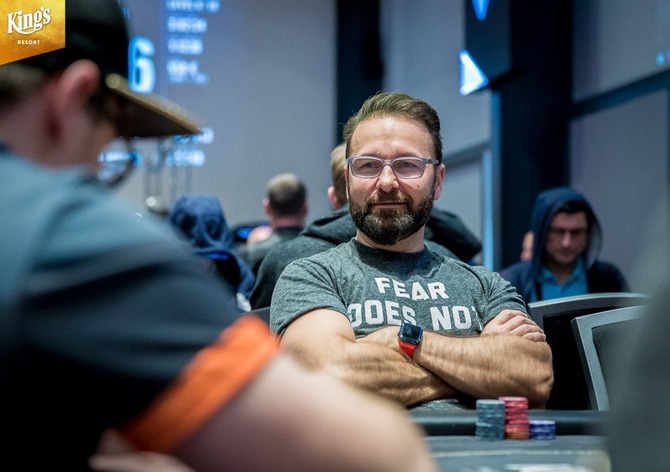 Daniel Negreanu o koronaviru: Legalizujte online poker pro celé USA!