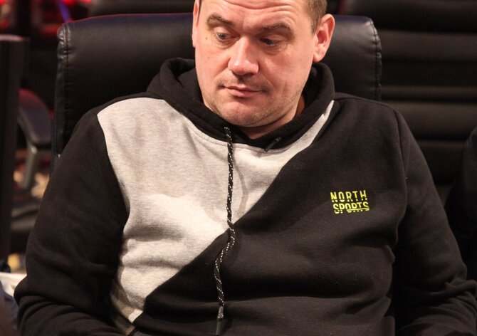 King&#039;s: Tomáš Cach vybojoval postup z úvodního dne Main Eventu GPD
