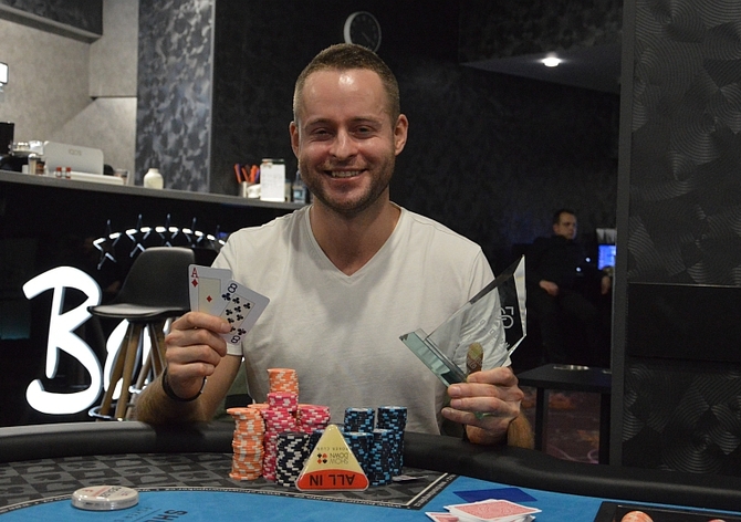 Showdown: Narozeninové Kilčo pořešil po mexicko-lotyšském heads-upu Janis Katkevics