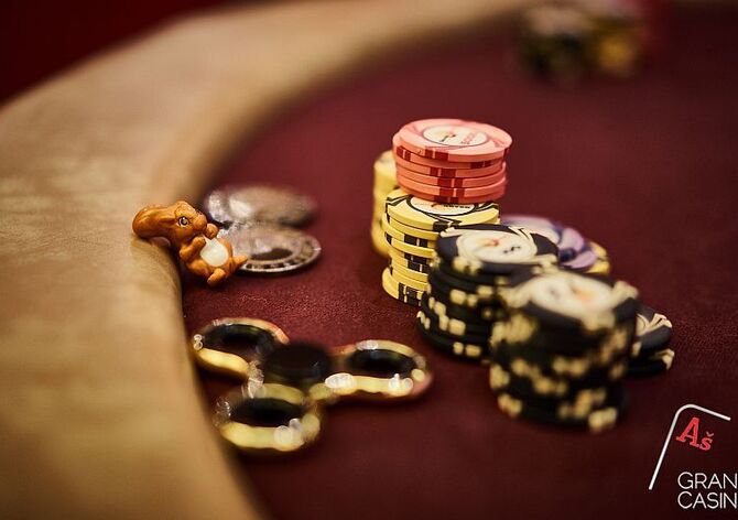 Grand Casino Aš: Víkend o €17K, další týden Nuts Livepoker Cup!