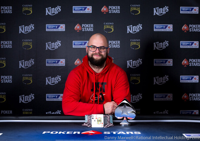PS: Jobekr s Vocaasem ve finále WCOOP-10, tučné úterý pro Desma!