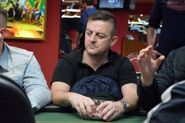 Výsledkový servis online: Martin Komprda druhý v $22 Hotu za $4.376!