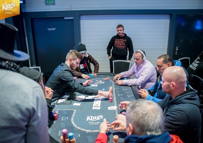 King&#039;s: Do finálového dne Czech Poker Masters postoupilo 42 hráčů, z toho 8 Čechů