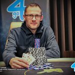 Olomoucký poker room G4G za víkend rozdal přes půl mega! Nejvíce si ukrojil Václav Němec.